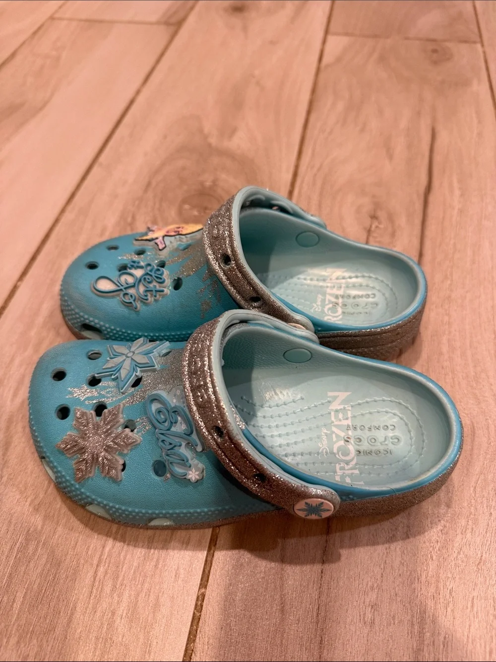 Classic Crocs Elsa Light Blue Kids size 12